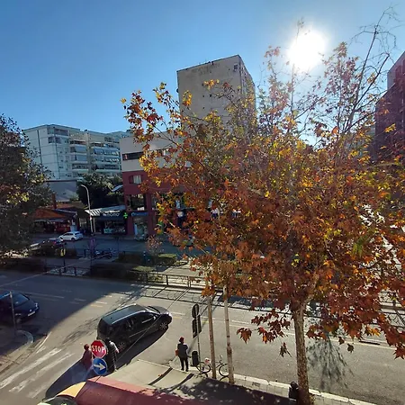 Sleeping Chest Apartamento Tirana