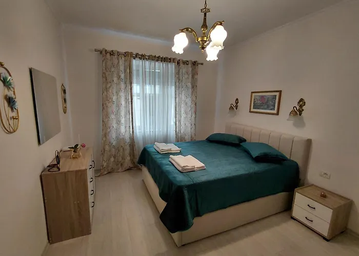 Sleeping Chest Apartment